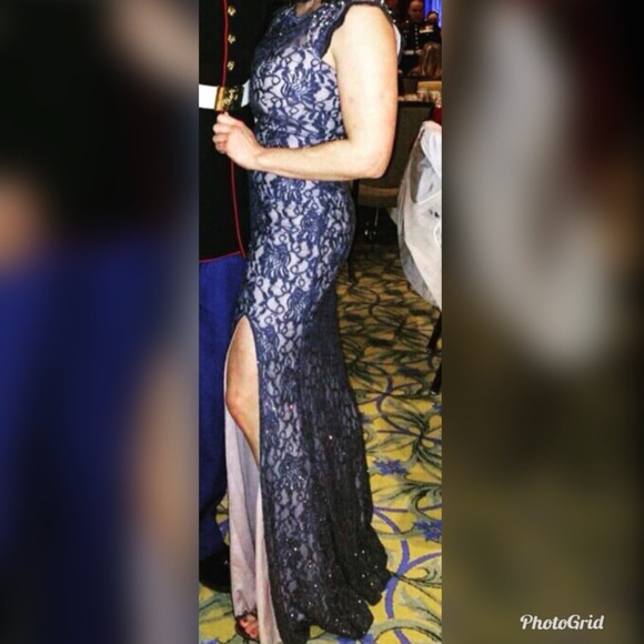 David's Bridal lace dress w/ keyhole back - Picture 6 of 6